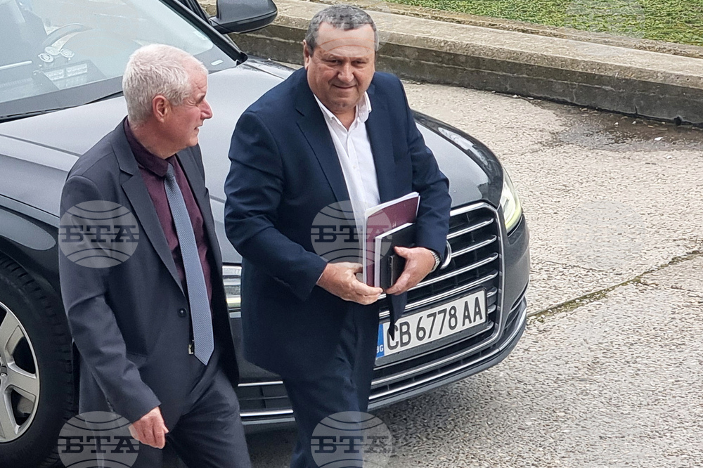 През следващата седмица започва раздаването на хранителните пакети за най-бедните, съобщи служебният министър Хасан Адемов 