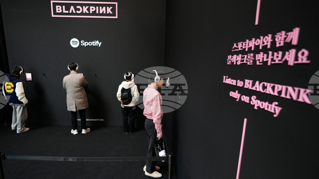 Кей-поп суперзвездите Blackpink се завърнаха с миниалбум след над тригодишна пауза