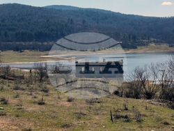 Язовир „Жребчево“ - пълноводие - Потопената църква