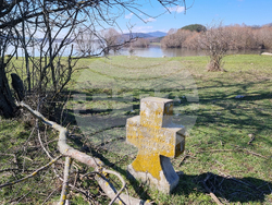 Язовир „Жребчево“ - пълноводие - Потопената църква