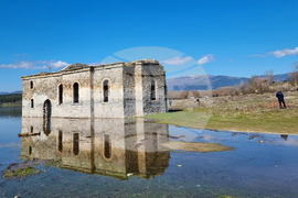 Язовир „Жребчево“ - пълноводие - Потопената църква