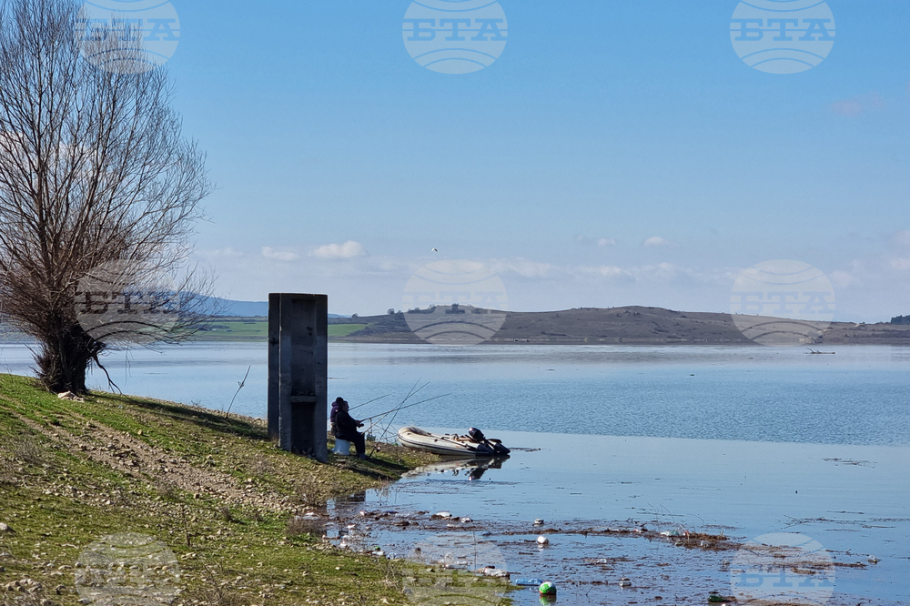 Язовир „Жребчево“ - пълноводие - Потопената църква