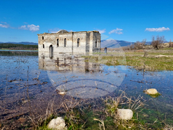 Язовир „Жребчево“ - пълноводие - Потопената църква