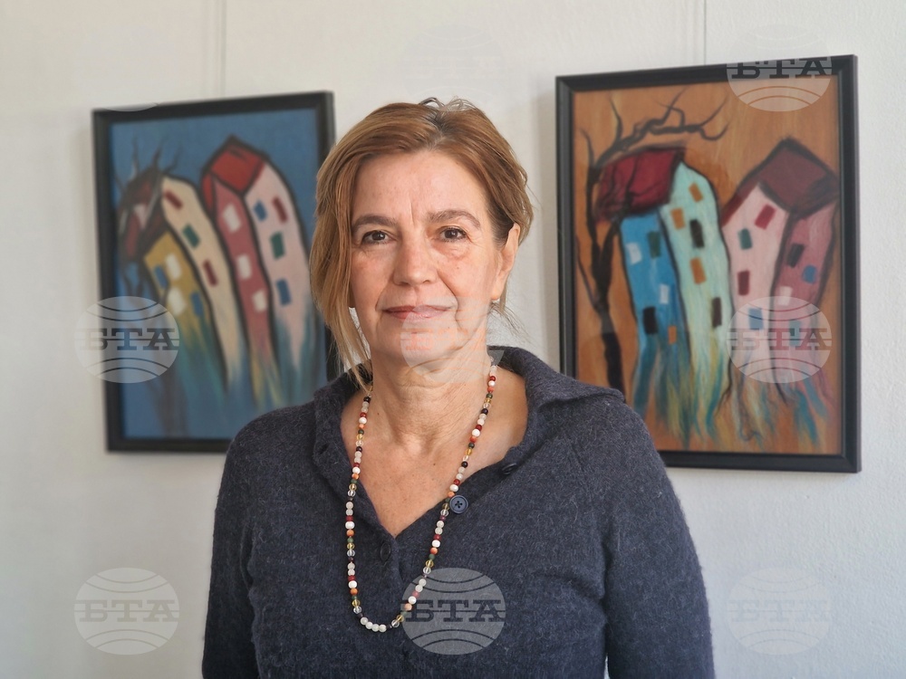 Режисьорът Елена Панайотова представи в троянската галерия „Серякова къща“ дебютния си документален филм „Артисти за деца“