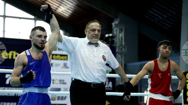 Ясен Радев осигури още един медал за България на боксовия турнир "Странджа"