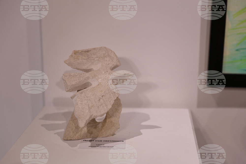 Пловдив - Ангел Каравланов - скулптор