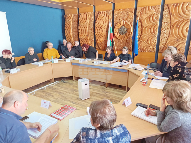  Simeonovgrad Municipal Council Adopts Declaration Against Construction of Refugee Centre