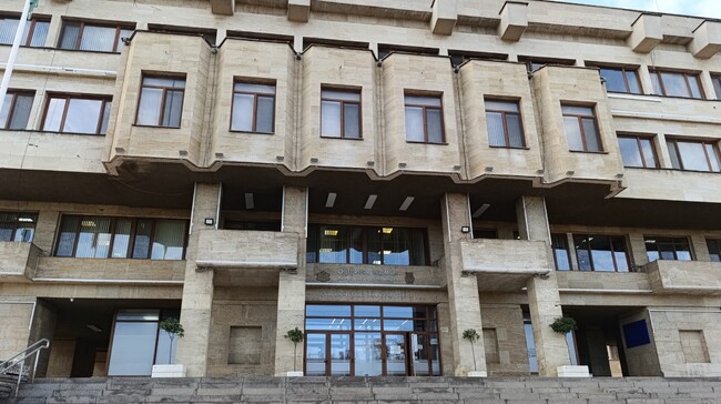 С изложба и театрална постановка стартира културната панорама на Община Шумен през март