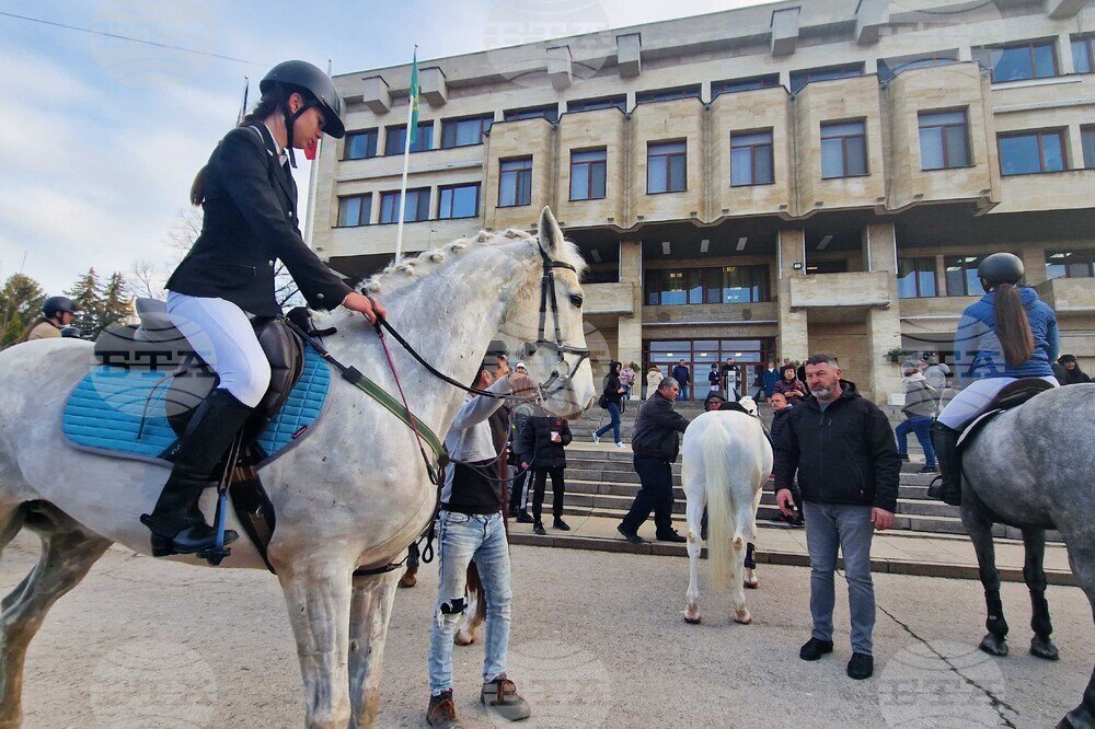 Шумен - Тодоровден - конно шествие