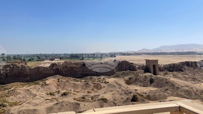 Археолози откриха в Южен Египет жилища от 18-ти век и под тях християнски некропол от византийската епоха