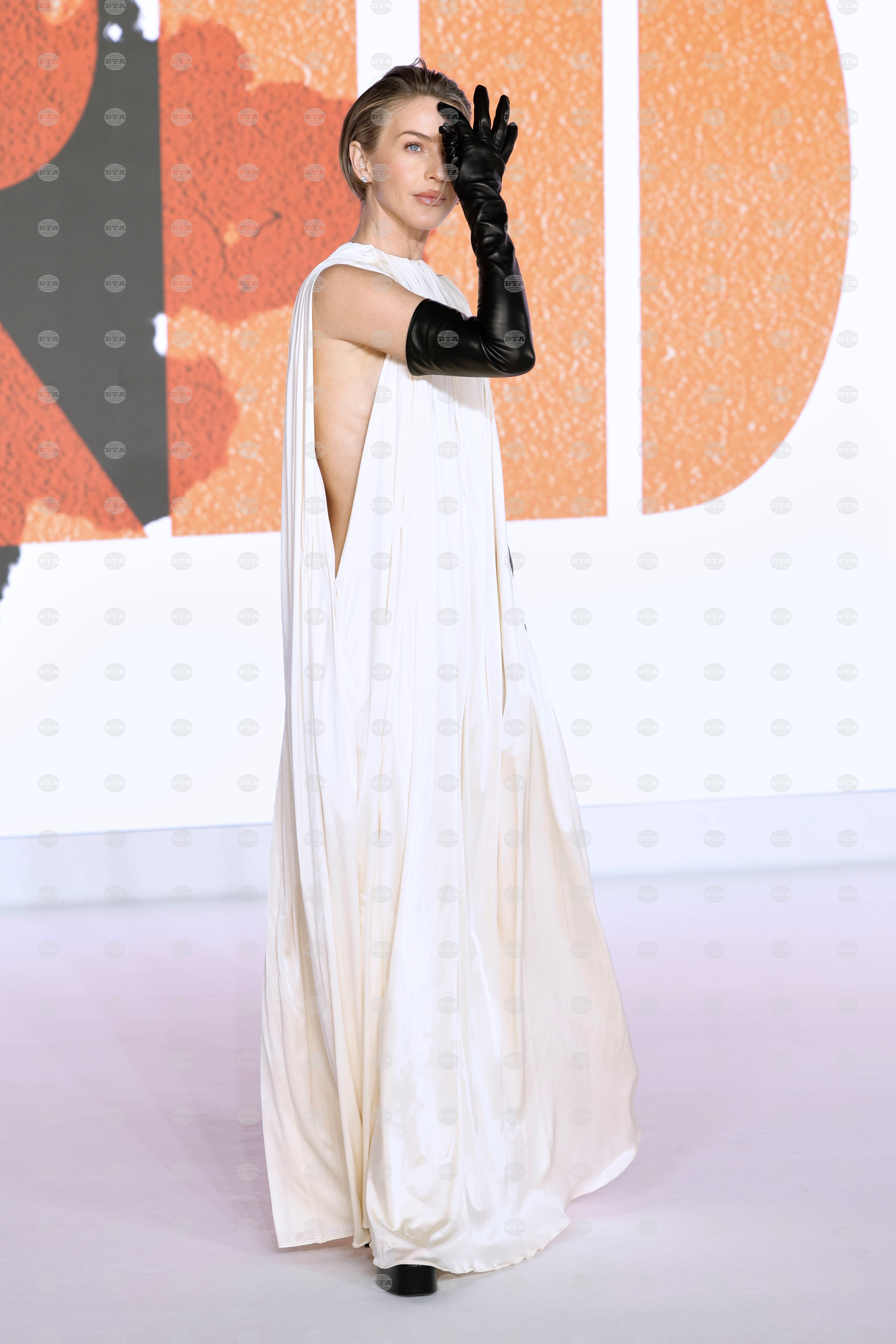 CORRECTION Britain The Bride! Premiere