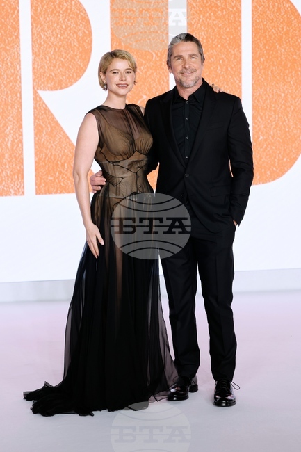 Britain The Bride! Premiere