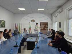 Търговище - областна администрация - среща на поколенията