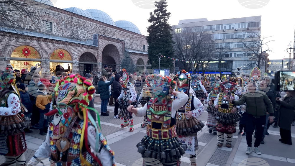 Ямбол - 27-и Международен маскараден фестивал „Кукерландия“ - откриване