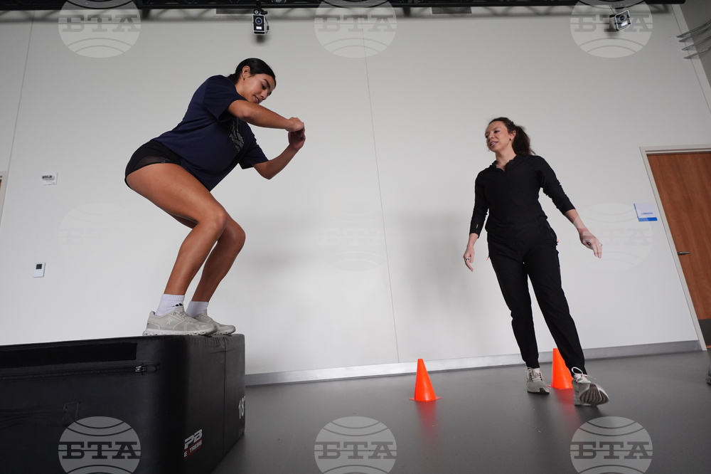 Girls' Sports ACL Injuries