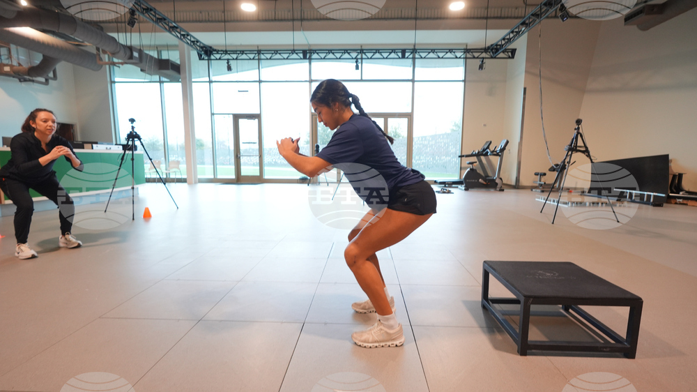 Girls' Sports ACL Injuries