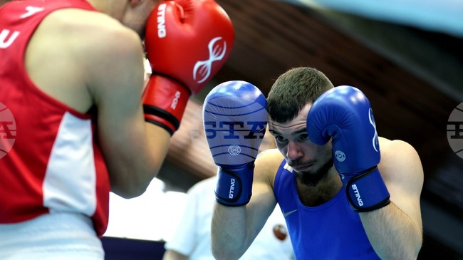 Ясен Радев в битка за финал на Световната купа, съдиите и контузия спряха Рами Киуан