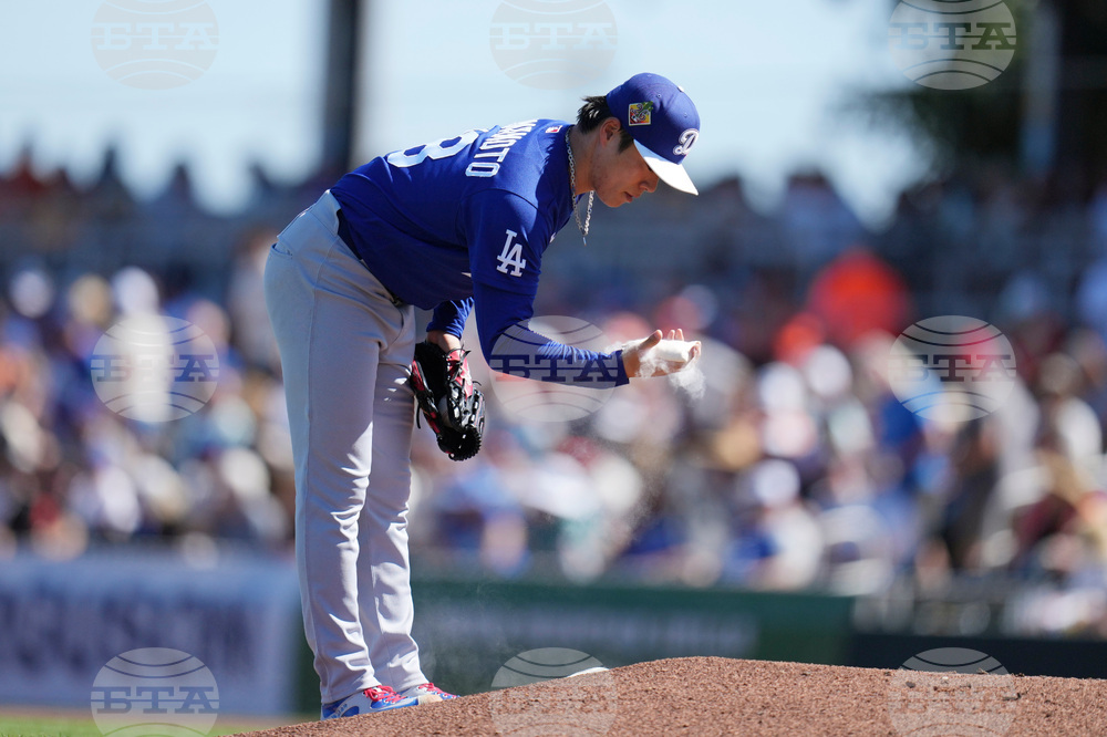 Dodgers Giants Spring Baseball