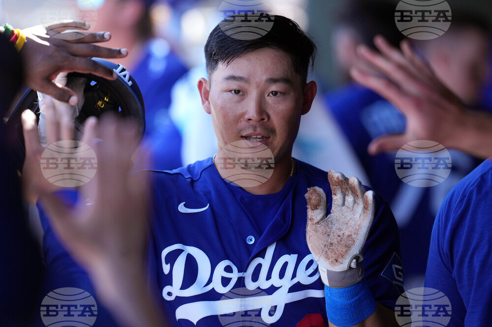 Dodgers Giants Spring Baseball