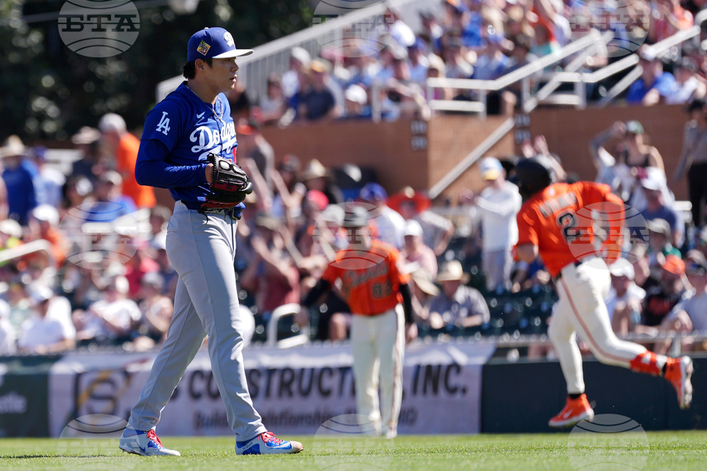 Dodgers Giants Spring Baseball