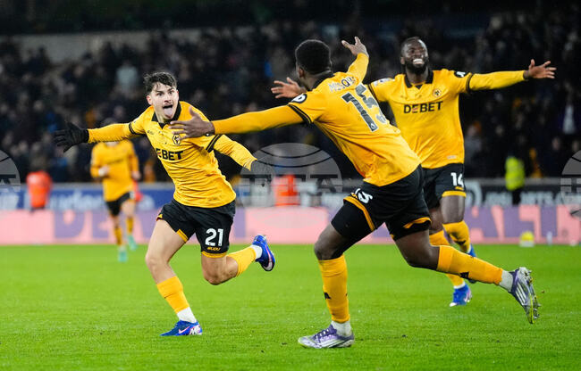 Последният в класирането Уулвърхямптън надви Астън Вила като домакин във Висшата лига