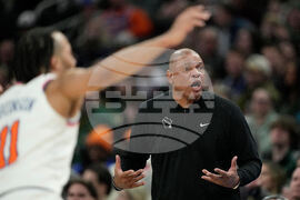 Knicks Bucks Basketball