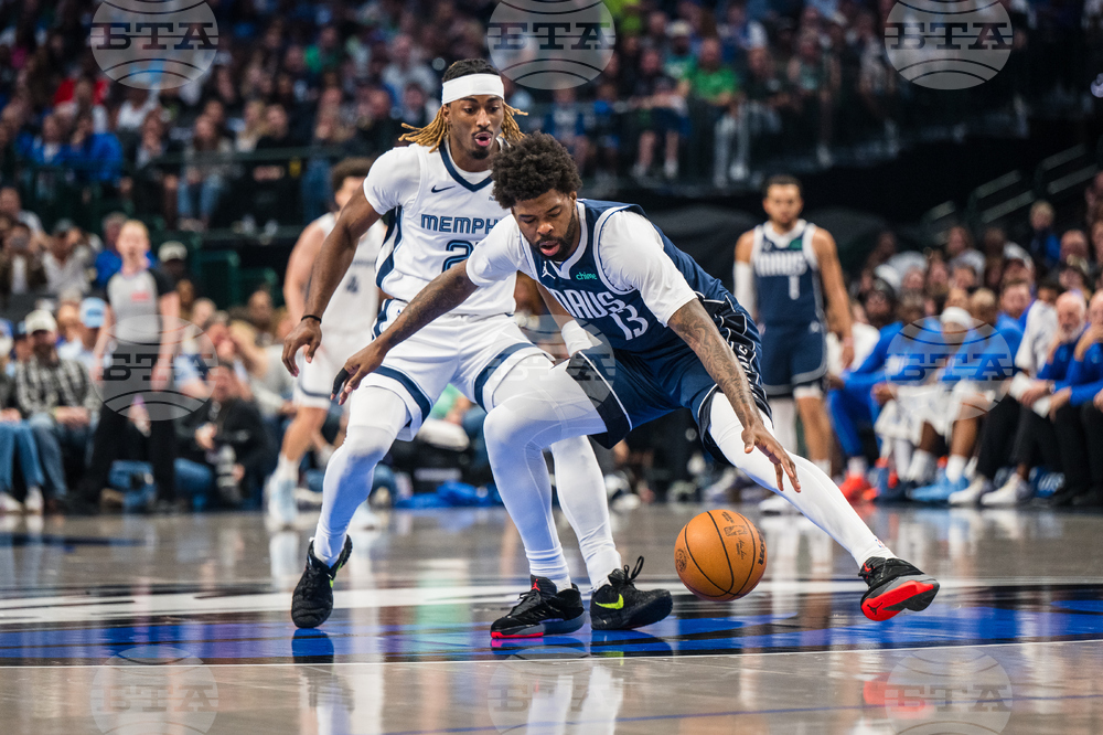 Grizzlies Mavericks Basketball