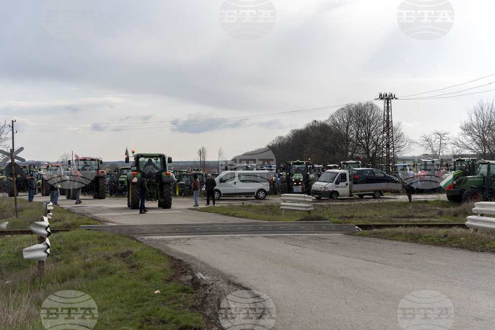 Село Йовково - зърнопроизводители - протест - Снимка: Александра Антонова