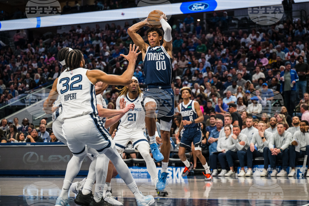 Grizzlies Mavericks Basketball