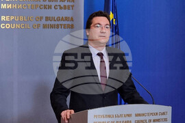 Министерски съвет - брифинг - Крум Зарков