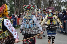 Ямбол - Международен маскараден фестивал „Кукерландия 2026” - дефиле на маскарадните групи