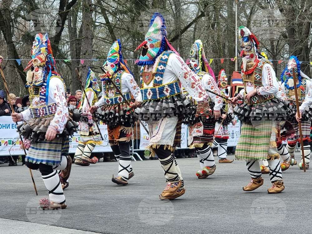 Ямбол - Международен маскараден фестивал „Кукерландия 2026” - дефиле на маскарадните групи