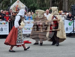 Ямбол - Международен маскараден фестивал „Кукерландия 2026” - дефиле на маскарадните групи