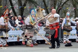 Ямбол - Международен маскараден фестивал „Кукерландия 2026” - дефиле на маскарадните групи
