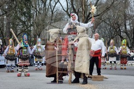 Ямбол - Международен маскараден фестивал „Кукерландия 2026” - дефиле на маскарадните групи