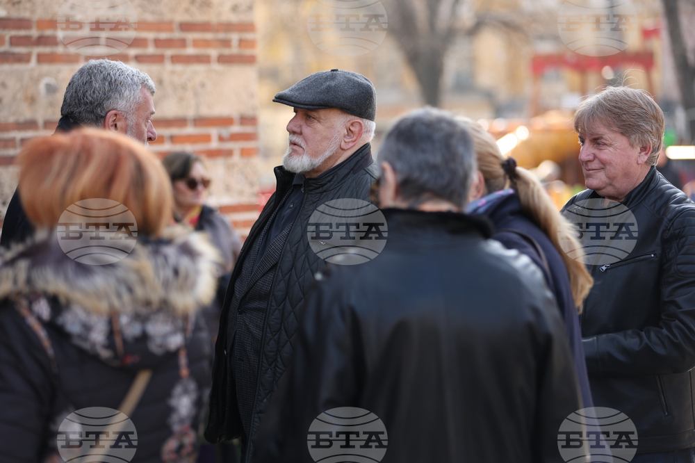 Храм „Свети Седмочисленици“ - Асен Шопов - поклонение