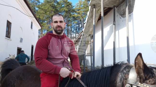 Любослав Дебърлийски с кон Тихея спечели кушията в с. Богослов, община Кюстендил