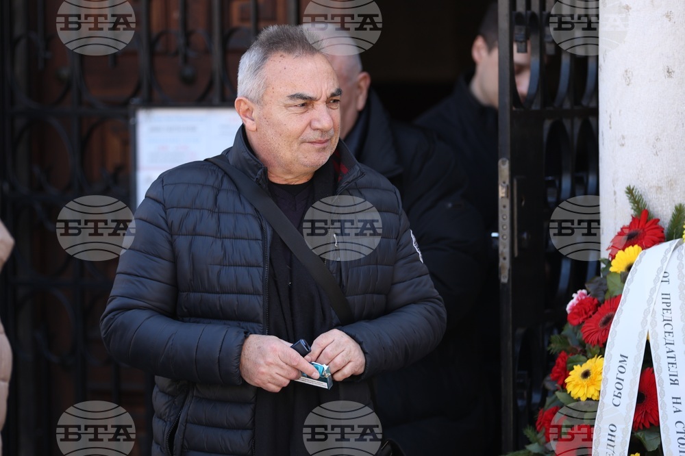 Храм „Свети Седмочисленици“ - Асен Шопов - поклонение