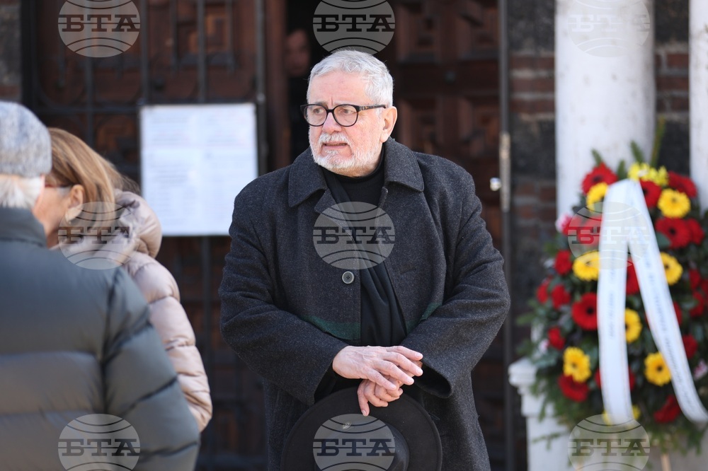 Храм „Свети Седмочисленици“ - Асен Шопов - поклонение