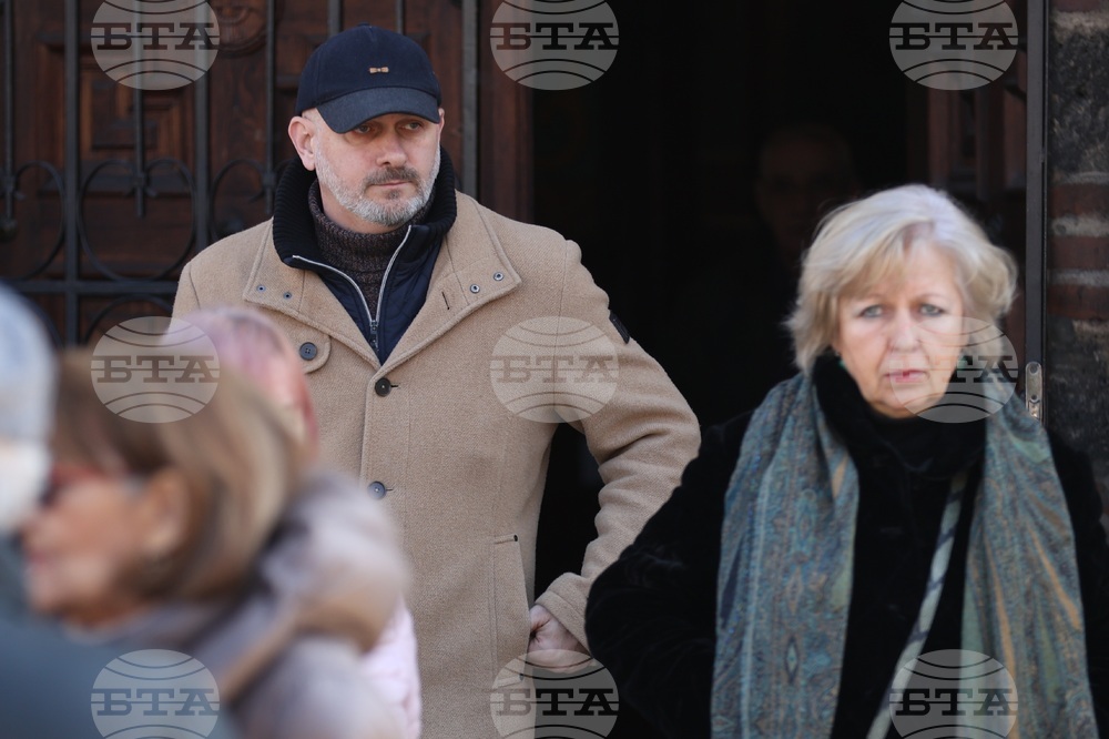 Храм „Свети Седмочисленици“ - Асен Шопов - поклонение