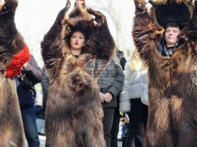Ямбол - Международен маскараден фестивал „Кукерландия 2026” - дефиле на маскарадните групи