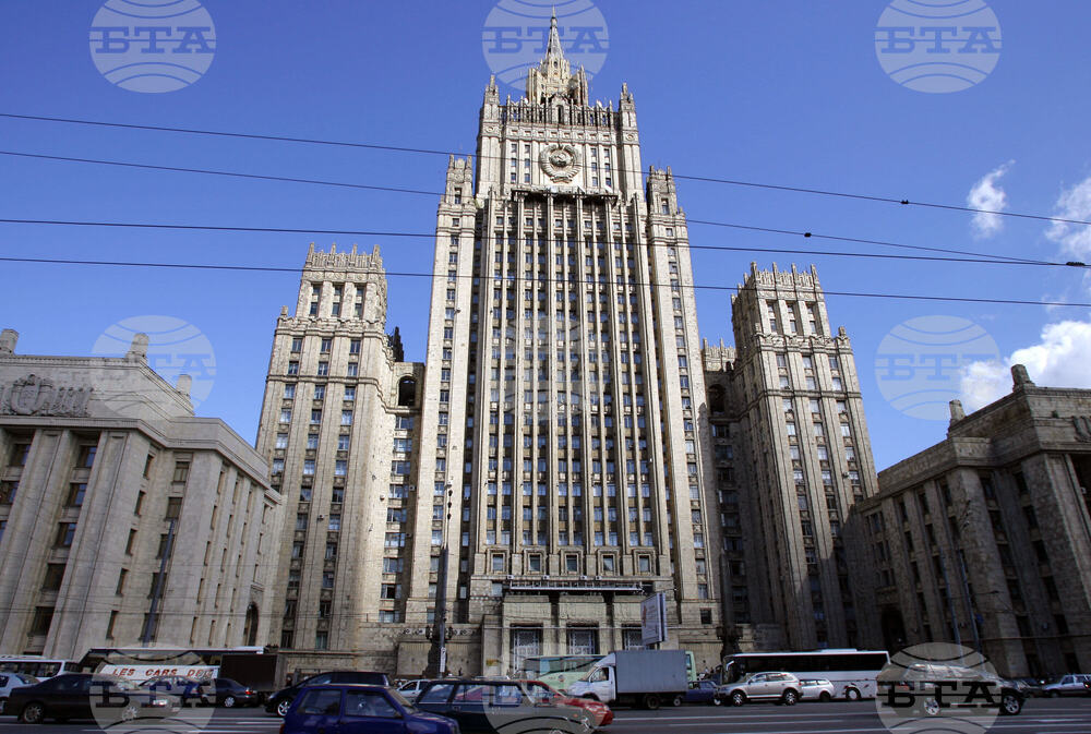 Русия евакуира жените и децата на свои дипломатически служители от посолството в Иран