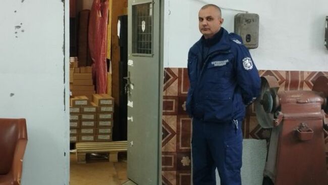 Изборните книжа и устройствата за видеонаблюдение и заснемане са изпратени към общините от Великотърновска област