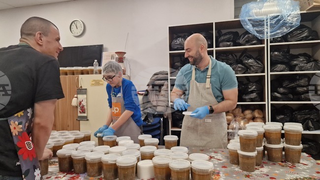 Социалната кухня в столичния квартал „Дружба“ 2 подпомага над 500 души всяка събота 