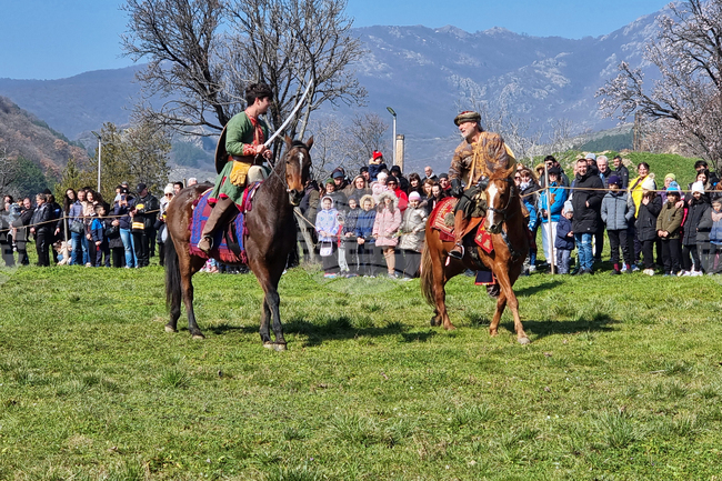 С общоградското празненство „Конете на българите“ Сливен отбеляза Тодоровден на крепостта "Туида"