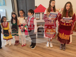 Турция - Истанбул - Баба Марта - ученици - празник