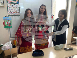 Турция - Истанбул - Баба Марта - ученици - празник