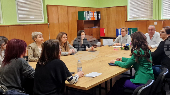 Партиите да засилят подбора и вътрешното обучение на своите представители в секционните комисии, призова председателят на РИК-Хасково