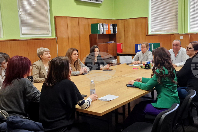 Партиите да засилят подбора и вътрешното обучение на своите представители в секционните комисии, призова председателят на РИК-Хасково