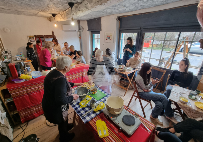 Село Лобош - народни традиции - занаяти - инициатива